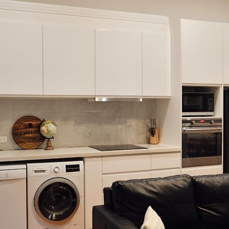Manly Waves Studios & Apartments Sydney Bagian luar foto